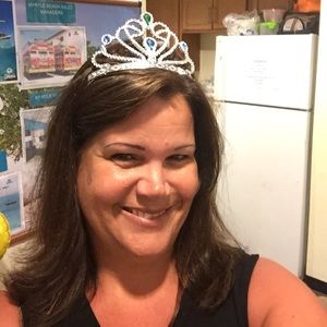 Meet your Posher, Angie